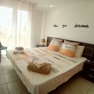https://mimmomax.in-canary-islands.com