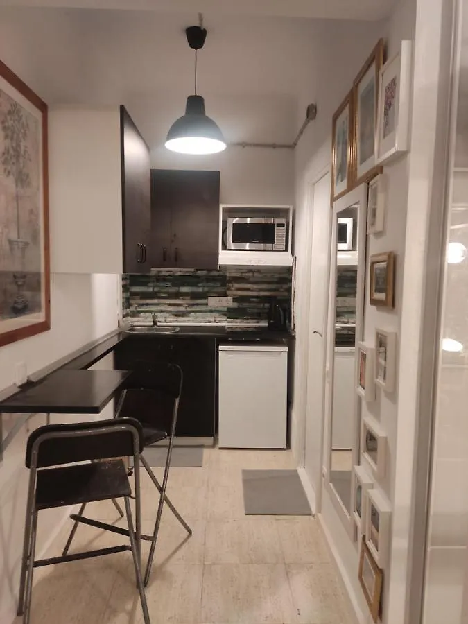 Villa Mini House Loft 25M2 In Barcelona